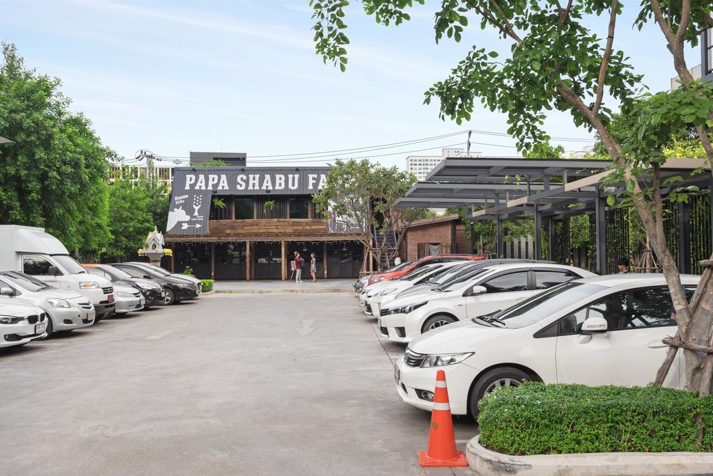 Hasu Haus By Favstay Bangkok Exterior photo