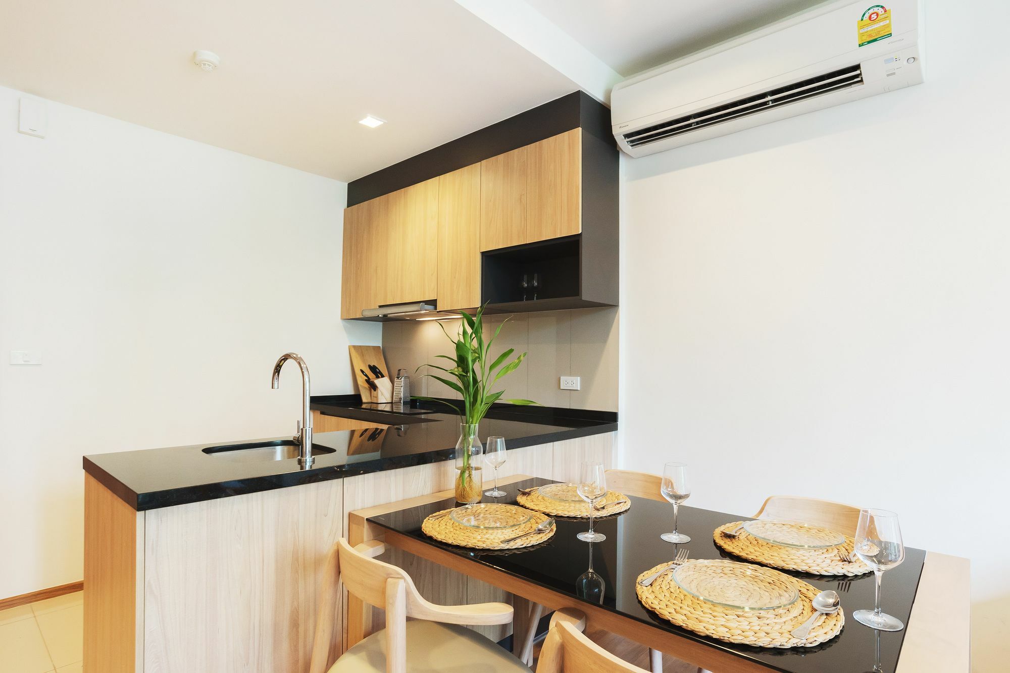 Hasu Haus By Favstay Bangkok Exterior photo